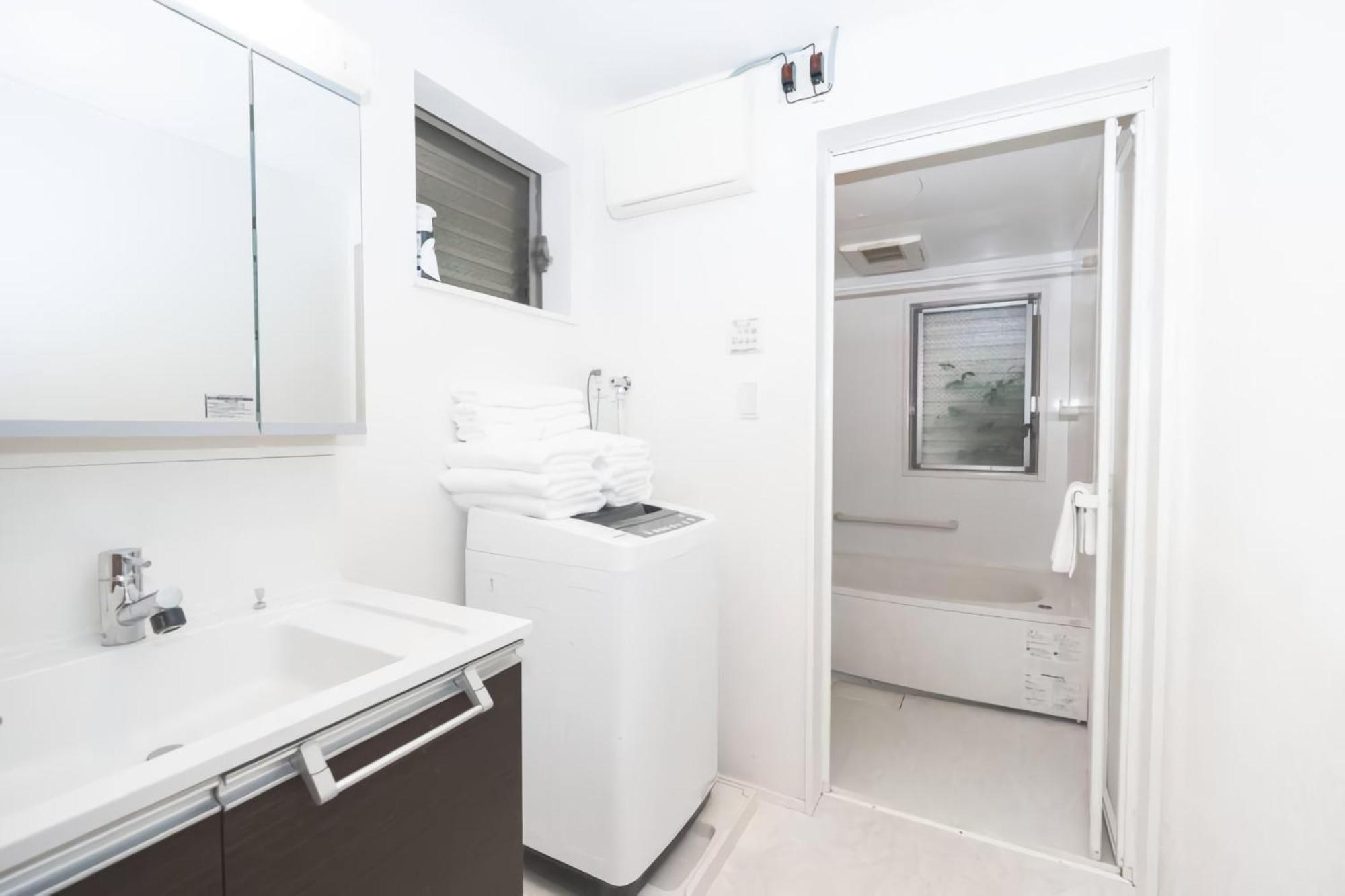Appartement 2分钟直达新宿站 位于新大久保商业街3房间超大舒适民宿 *